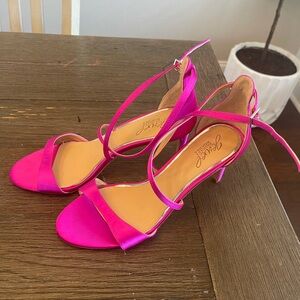 Jewel badgley mischka heels